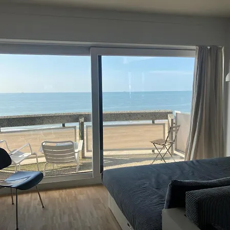 Sea View Aldis Apartment *